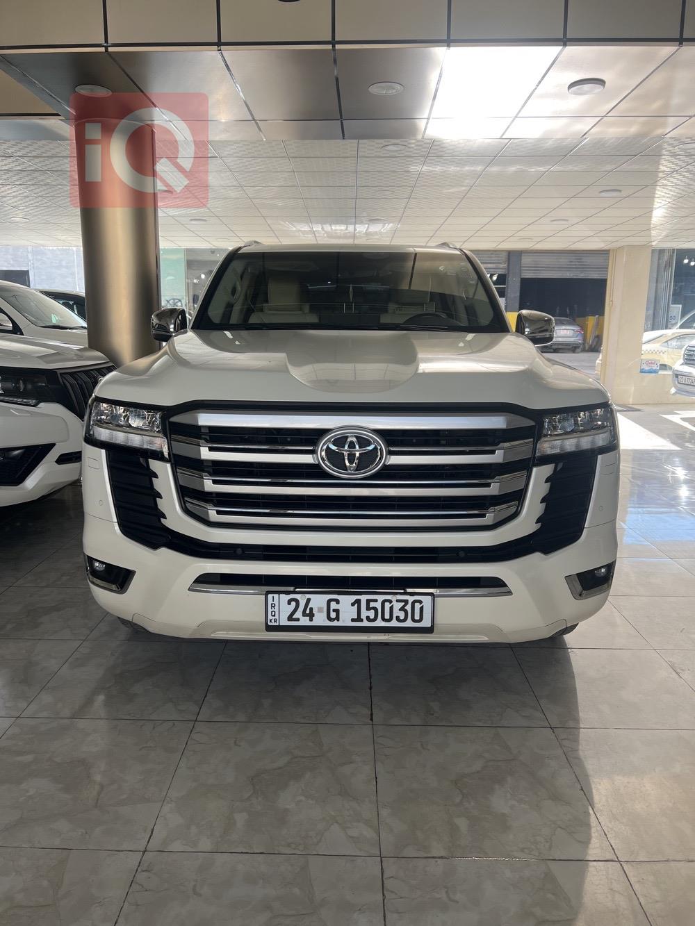 تويوتا لاندكروزر